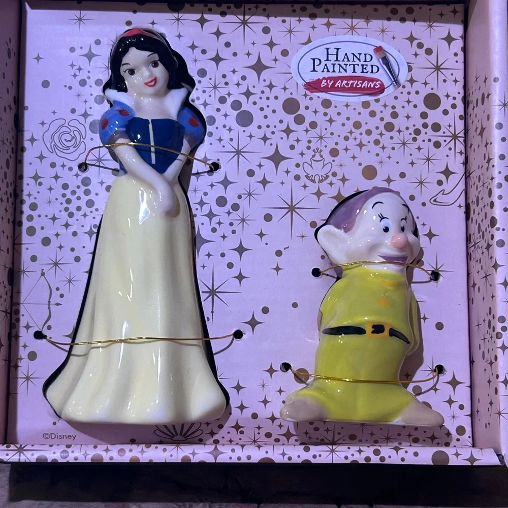 Disney Princess 85th Anniversary Snow White and Dopey Salt & Pepper Shakers NWTS